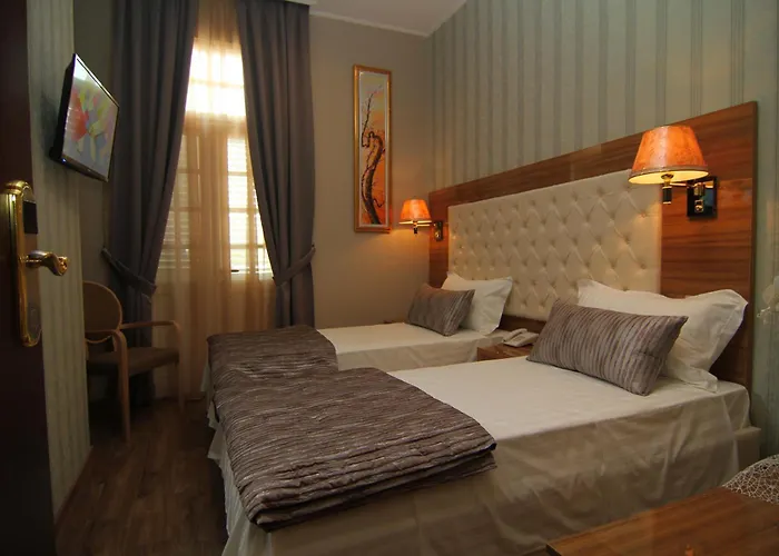 Hotel Boutique Restaurant Gloria Tirana
