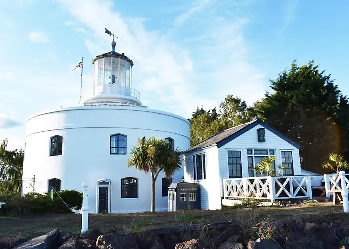 The West Usk Lighthouse Lightkeepers Lodge Newport 