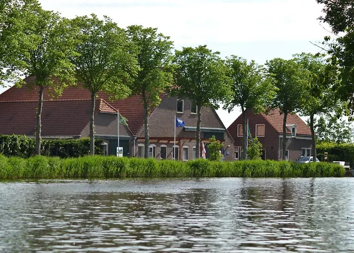 lodge 61 hotel aan het water Medemblik