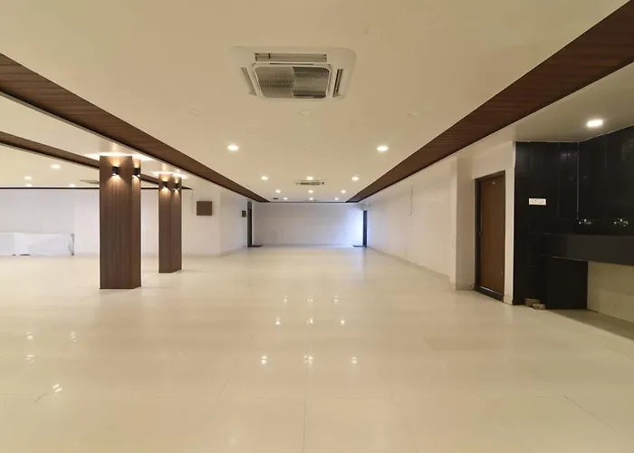 Hotel Clove Bijapur 