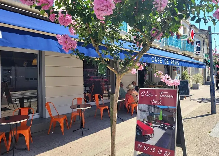 Hotel Cafe De Paris à Lesparre-Médoc