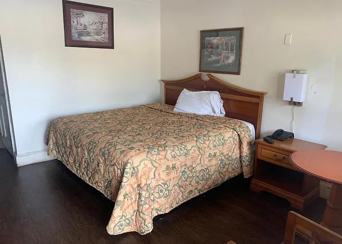 Economy Inn Tupelo