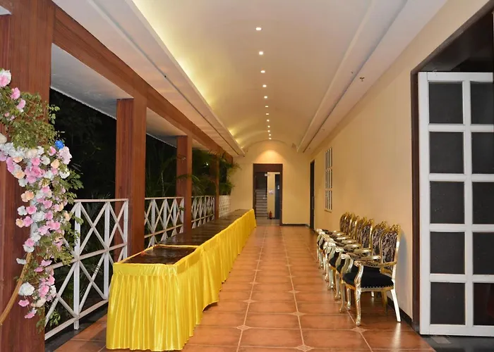 Tgn Suites - Hotel Raipur 