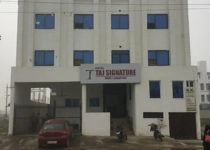 Hotel Taj Signature By Wb Inn Agra 