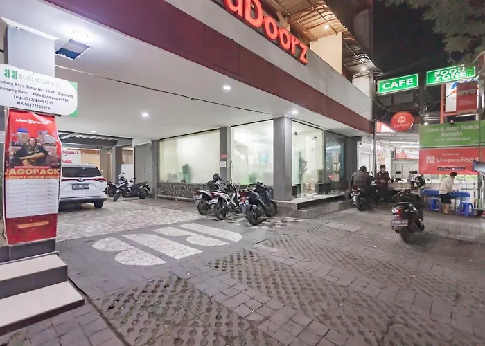 RedDoorz Syariah at Cigadung Raya Street Hotel Bandung