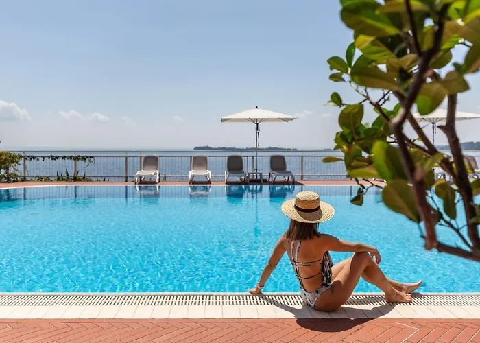 Hotel Villa Florida & Suite Apartments Gardone Riviera