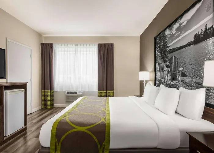 Super 8 By Wyndham Sarnia On Hotel