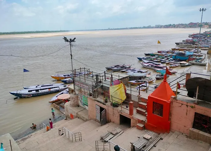 Sunrise Lodge Varanasi