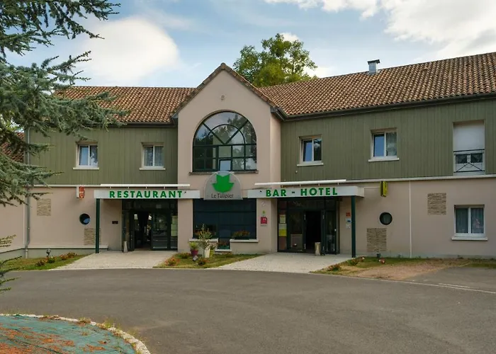 Logis Hotel - Restaurant Le Tulipier Vienne-le-Château