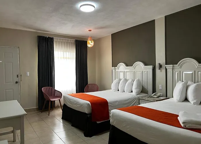 Hotel Los Robles Nuevo Laredo