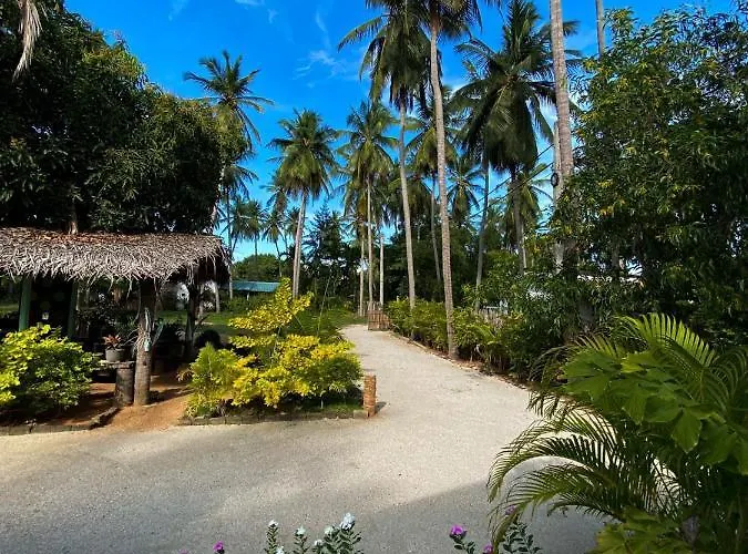 Elena Garden Resort And Restaurant Trincomalee