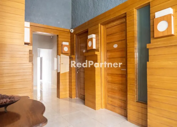 Omah Capung Near Malioboro Area Mitra Reddoorz Hotel Yogyakarta