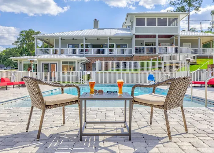 Seven Hills Suites Tallahassee