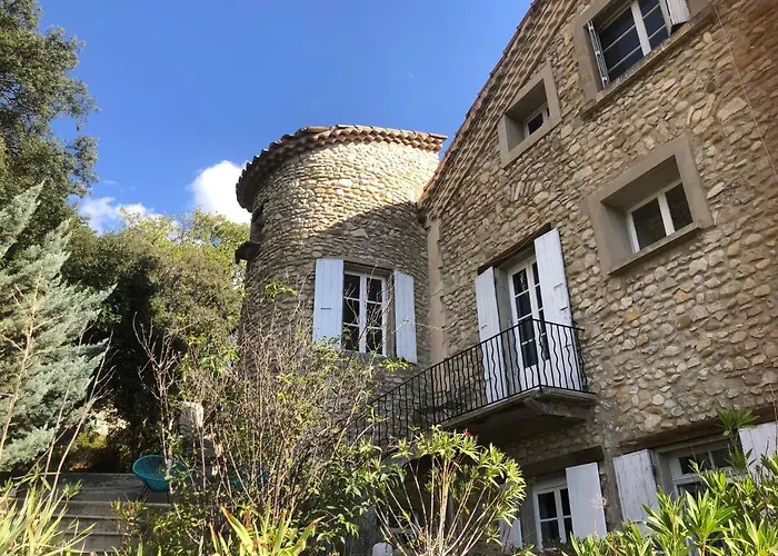 Domaine La Tour - SPA - Jacuzzi - Sauna - Massage - 4 SAISONS - Piscine Chauffée Toute l'année - Heated POOL - 800m City Centre Nyons