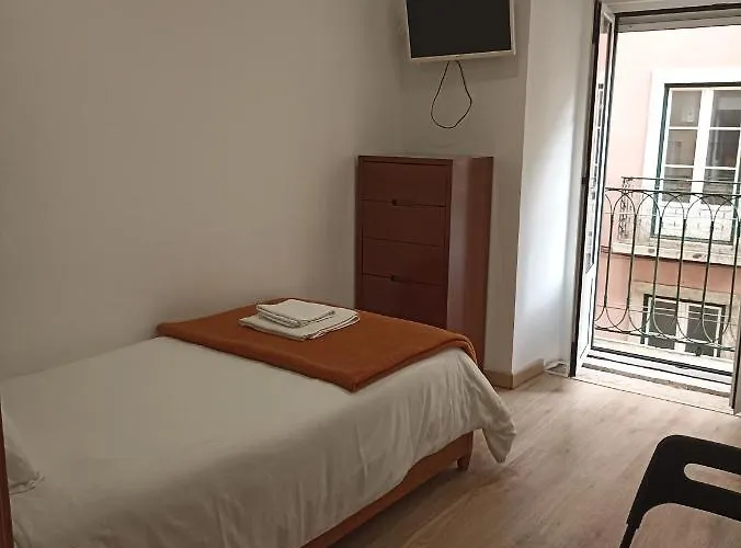 Martim Moniz 28 Guest House Lisbon