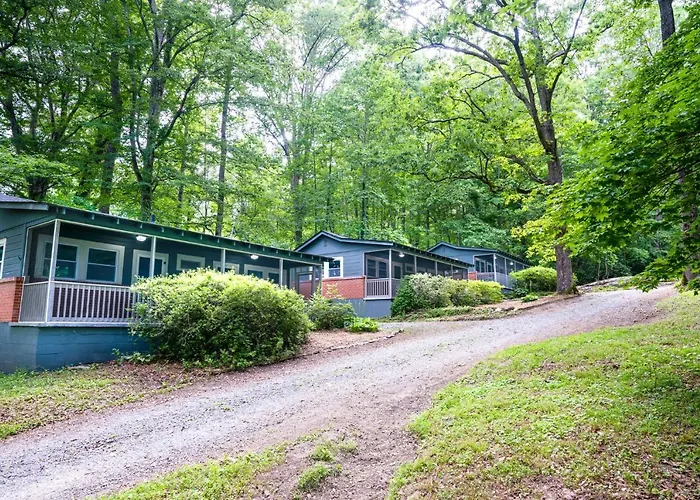 Foggy Bottom Cabins Pisgah Forest