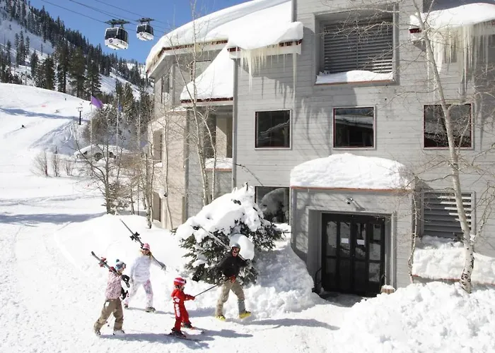 Palisades Tahoe Lodge Olympic Valley 