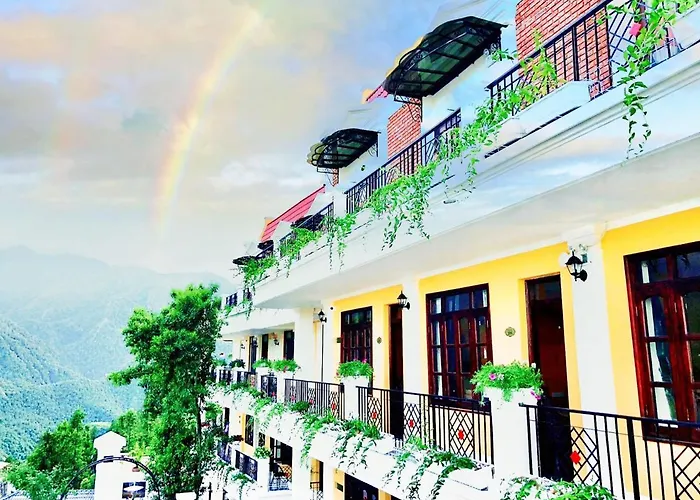 Cat Cat Galerie D'Art Hotel Sa Pa