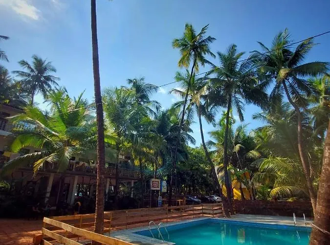 Coconut Garden Beach House Malvan