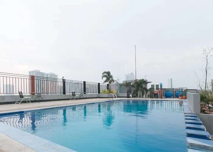 Reddoorz @ Melbourne Suites Makati Makati City