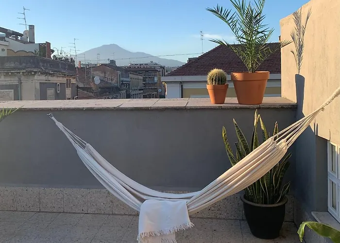 Homestay Rooftop Catane