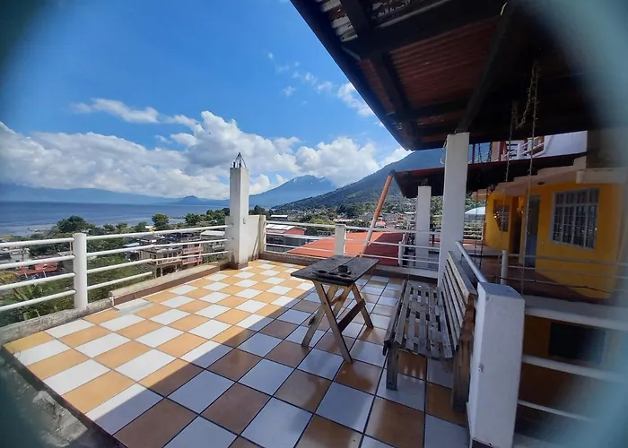 Hotel Peneleu San Pedro La Laguna