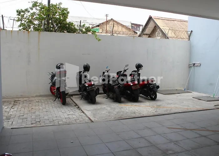 Brahma Hotel Mitra Reddoorz Jakarta