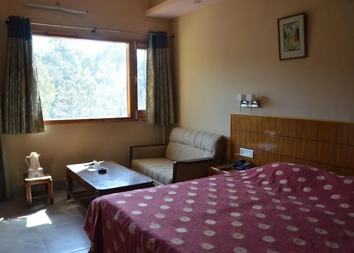 Hotel Yamini Palampur