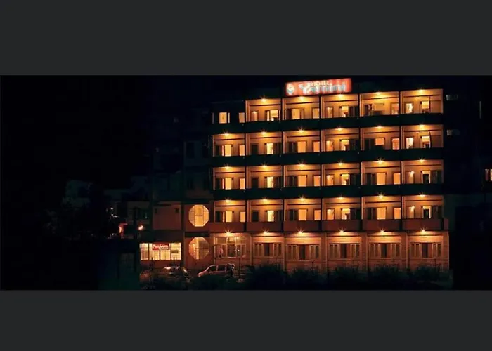 Hotel Yamini Palampur