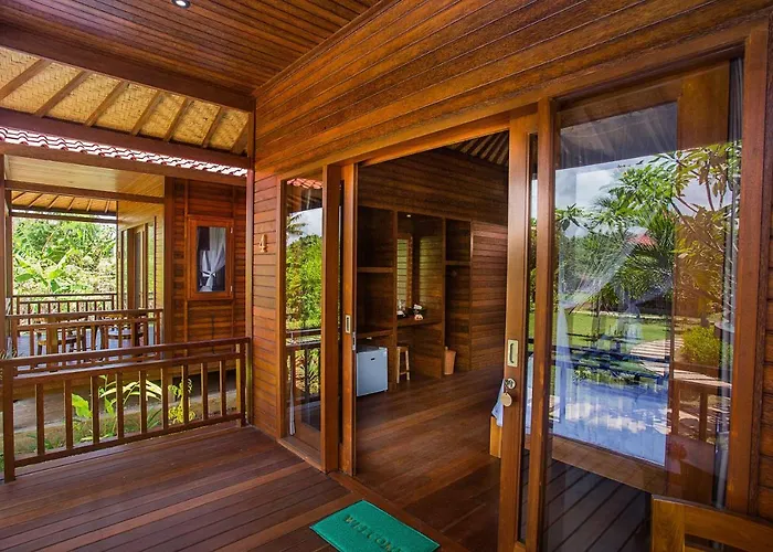 Pondooks Joglo Hotel Nusa Lembongan