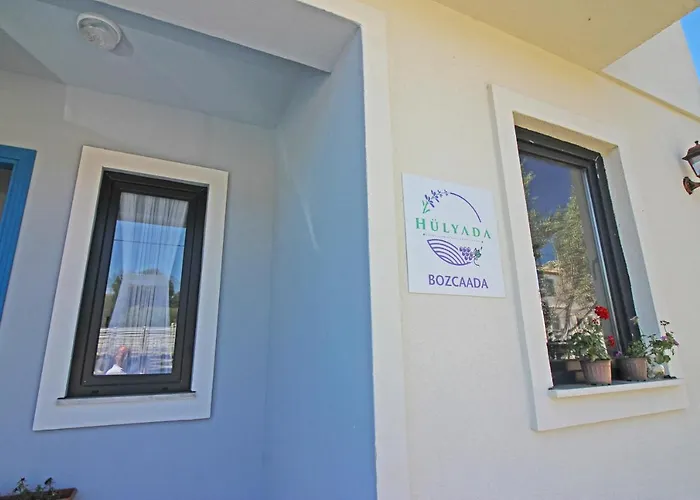 Bozcaada Huelyada Otel