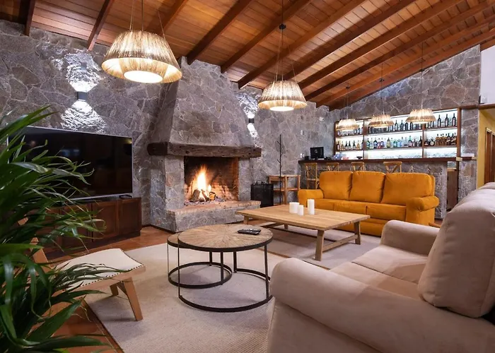 Bemar Carmelo Hotel