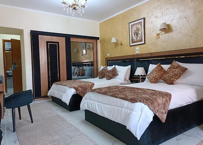Indiana Hotel Giza