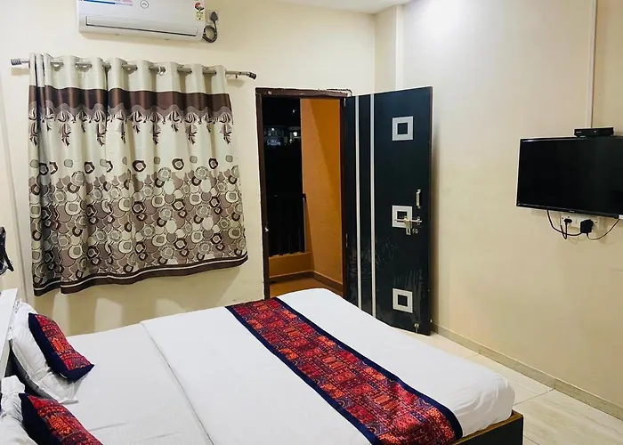 Hotel Meghmalhar Lodging Jejuri