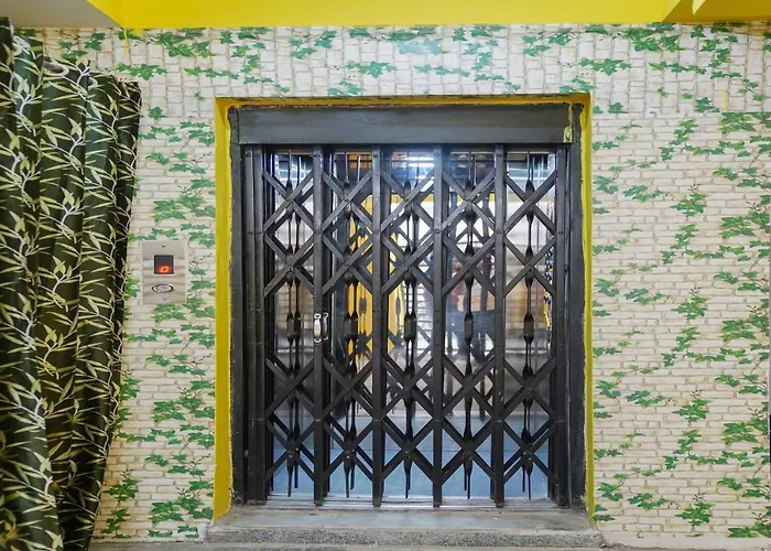 Hotel Yellow Bells Hyderabad
