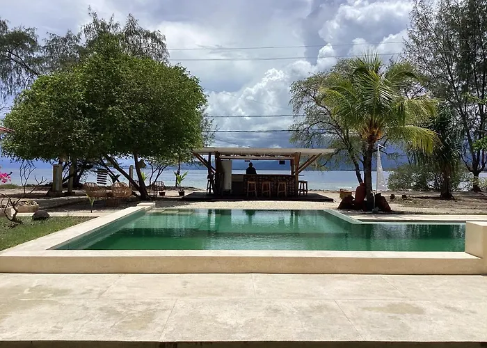 Juliantos By The Sea Hotel Gili Air