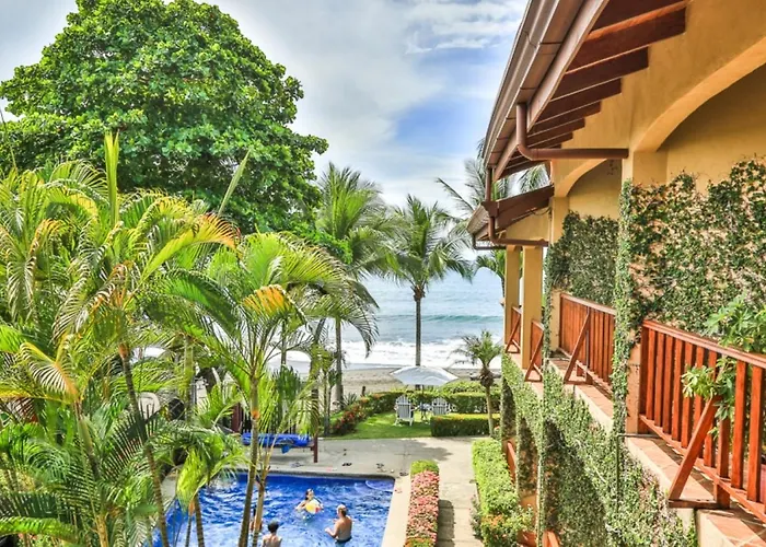 The Backyard Beachfront Hotel Jaco