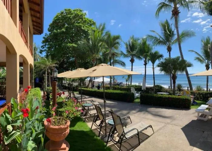 The Backyard Beachfront Hotel Jaco