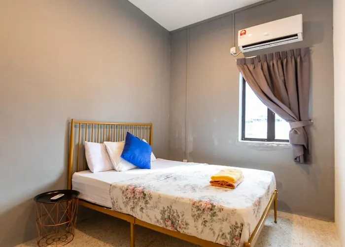 Mac Inn 94 George Town