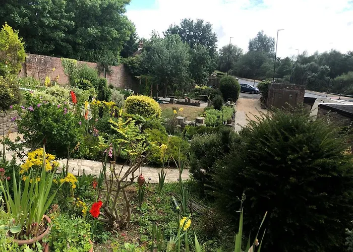 Ponders End Bed & Breakfast Newport 