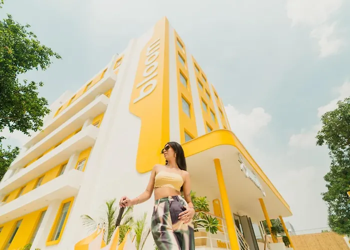 Bloom Hotel - Sector 62 Noida