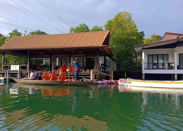 Baan Rim Nam Hotel Koh Chang