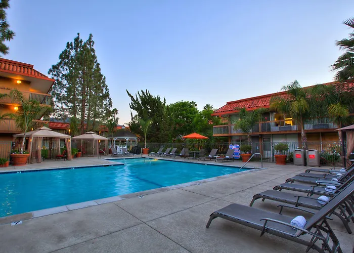 Palm Garden Hotel Thousand Oaks
