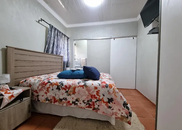 016 Guest House Vanderbijlpark
