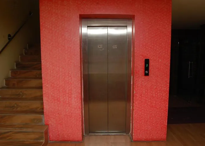 Adhi Residency Hotel Kanchipuram