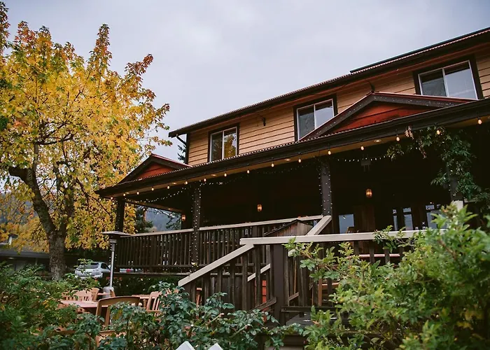 Salt Spring Inn Ganges