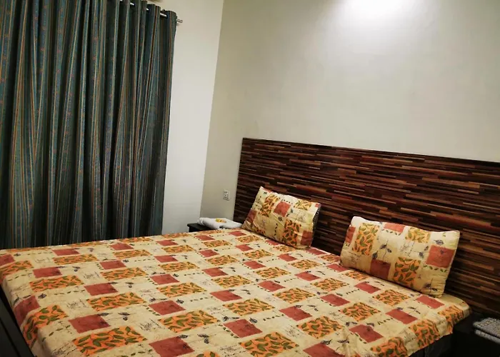 Gulshan Guest House Gulberg Town Karachi