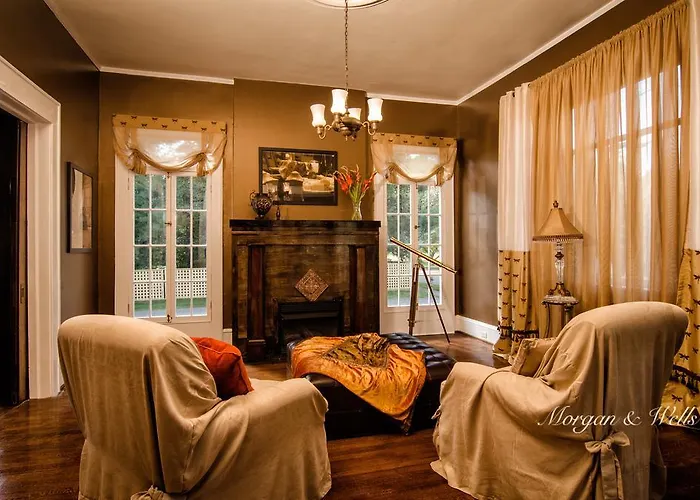 Morgan And Wells Bed And Breakfast Shelby