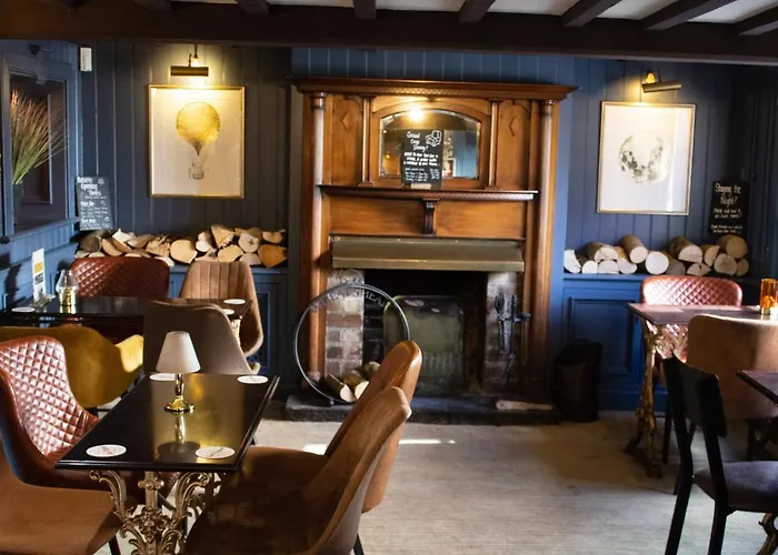 The Wheatsheaf Pub, Kitchen & Rooms Bingham