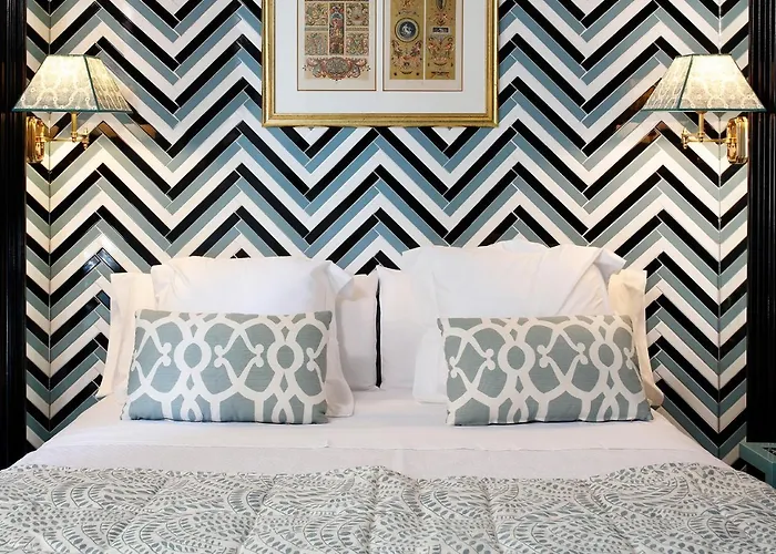 Triana House Bed & Breakfast Seville